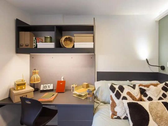 7 Bed En-suite - Photo 1