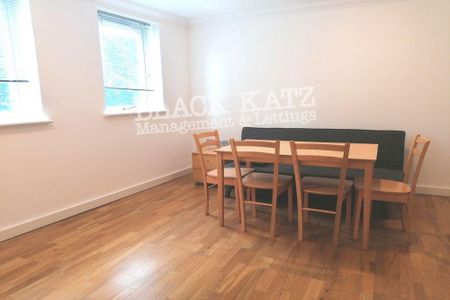 2 bedroom apartment to rent - Photo 4