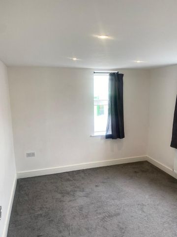 2 bedroom ground floor flat to rent - Photo 5