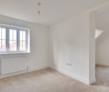 3 bedroom link detached house to rent - Photo 4
