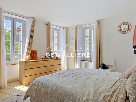 Location Appartement 5 pièces 121m² NANTERRE 92000 - Photo 4