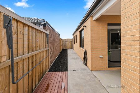 1 Euston Way, Strathtulloh - Photo 4