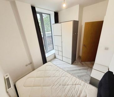 2 BED Apartment To rent - Photo 3
