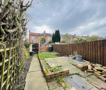 2 bedroom terraced house to rent - Photo 6