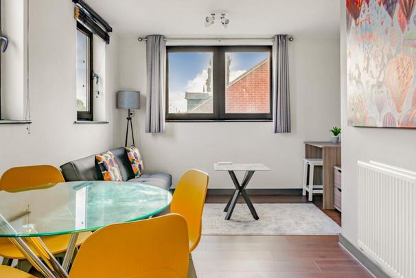 1 bedroom flat to rent - Photo 1