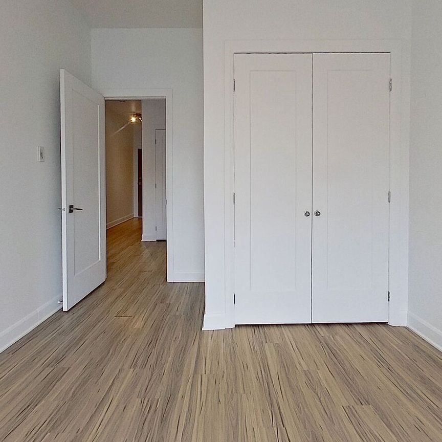 6600 Darlington - Photo 1