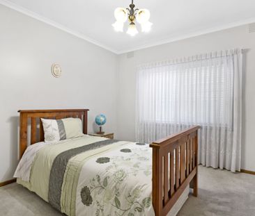 3 Bedroom Spacious Home! - Photo 3