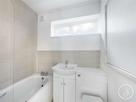 Wood Close, Chapel Allerton, Leeds, LS7 - Photo 5