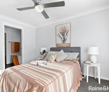 Three-bedroom home just minutes from the Beach - Photo 4