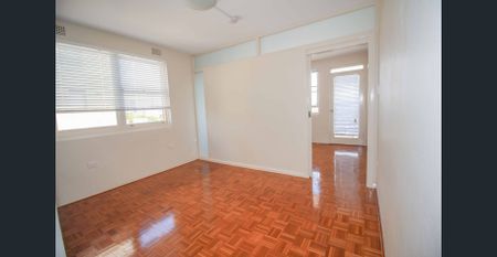 One-Bedroom Unit with Stunning Harbour Views - Photo 4