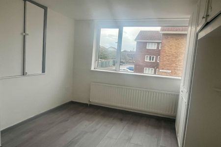 3 bed semi-detached house to rent in Steward Crescent, South Shields, NE34 - Photo 4