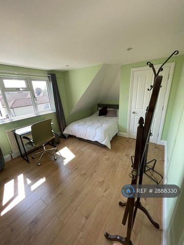 3 bedroom maisonette to rent - Photo 5