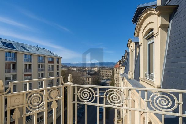 HAUSSMANNIEN ET DE STANDING AVEC VUE À CHAMPEL - Foto 1