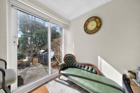 3 bedroom terraced house to rent - Photo 3