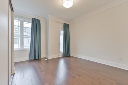 For Lease - 384 Highway 7 N/A Unit# Th3, Richmond Hill, Ontario - Photo 4