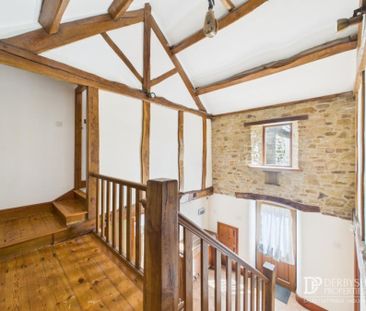 3 Bedroom Cottage - Photo 3