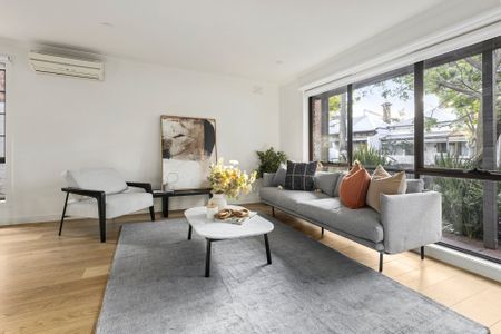 Thinking of selling? Contact our agent - Photo 2