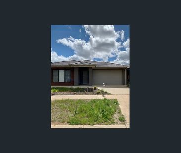 108 Eltham Parade, Manor Lakes, Vic 3024 - Photo 6