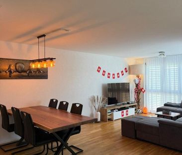 Moderne Attikawohnung mit grosser Terrasse zu vermieten - Photo 1