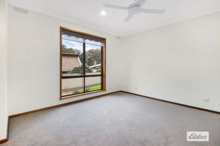 Freshly updated home - Photo 3