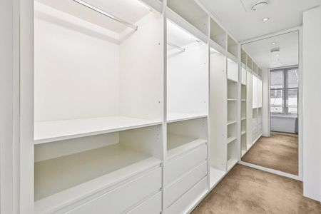 3 bedroom flat to rent - Photo 2