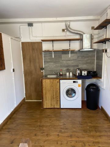 Studio Flat, Vanston Place, SW6 - Photo 2