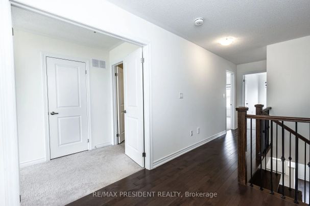 Condo Townhouse For Lease | W9244604 - Photo 1