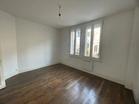 Location Appartement 2 pièces 48 m2 à Saint-Quentin - Photo 2