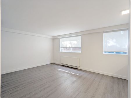 For Lease - 68 Fifteenth Street Unit# 8, Toronto, Ontario - Photo 3