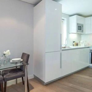 1 bedroom flat in London - Photo 3