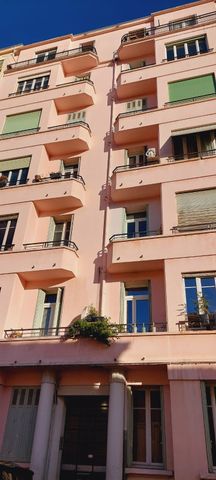 Location Appartement 3 pièces 60m² MARSEILLE 5ème - Photo 4