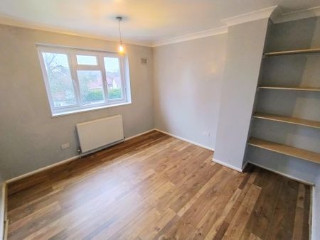 3 bedroom semi-detached house to rent - Photo 5