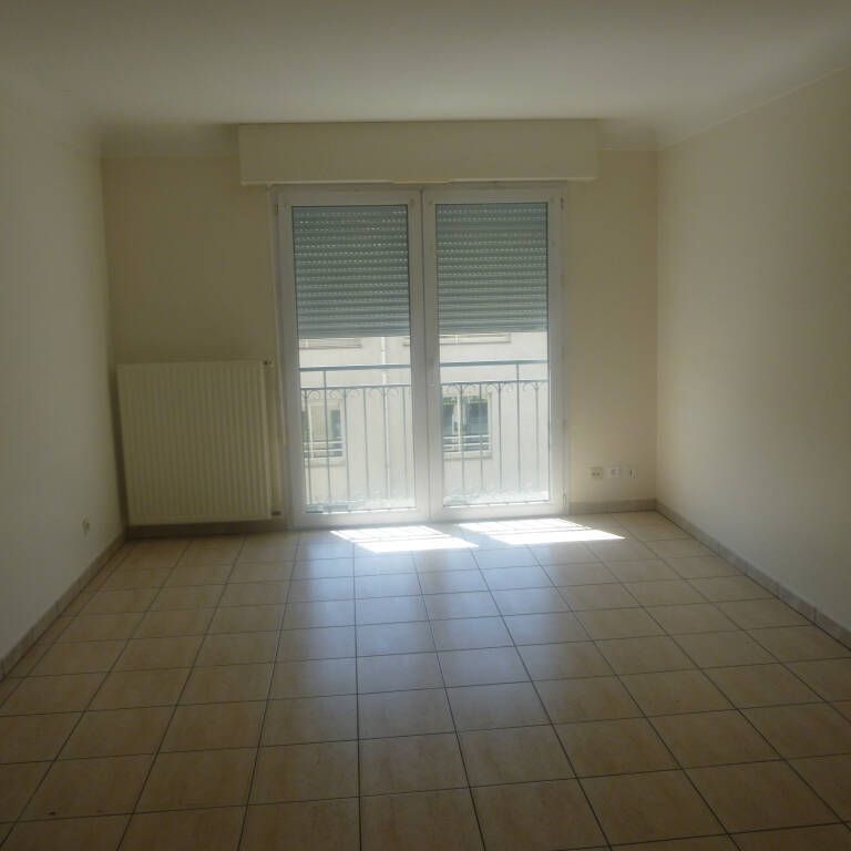 Location appartement 2 pièces 45.65 m² à La Roche-sur-Yon (85000) - Photo 1