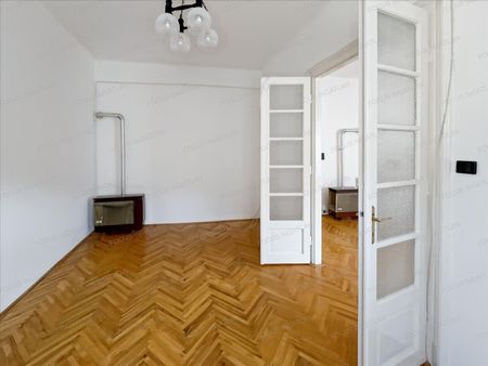 Kiadó átlagos állapotú lakás - Kecskemét - Photo 4