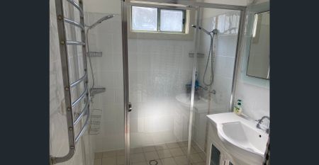 Gorgeous share house for rent! All bills included! Furnished! - Photo 4