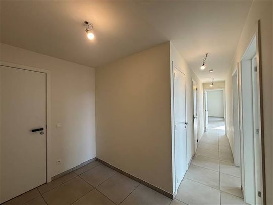 Appartement te huur - Photo 1