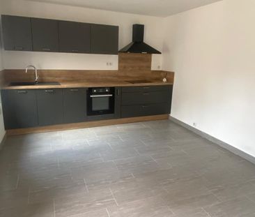 2P MEUBLE AVEC CAVE - CENTRE VILLAGE - Photo 3