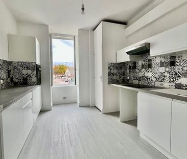 Location Appartement 2 pièces 45m² TROYES 10000 - Photo 5