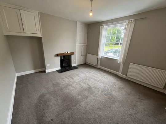 2 bedroom property with land to rent - Photo 1