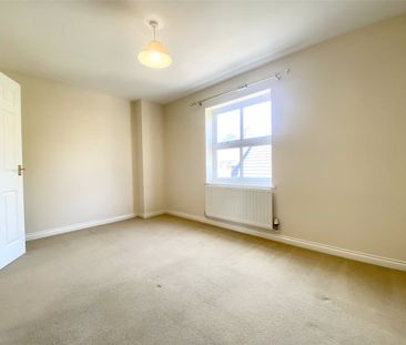 3 Bedroom - Photo 5