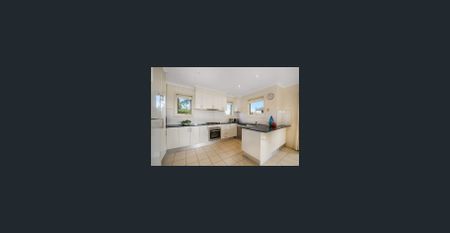 Charming Unit in a Prime Boronia - Photo 4