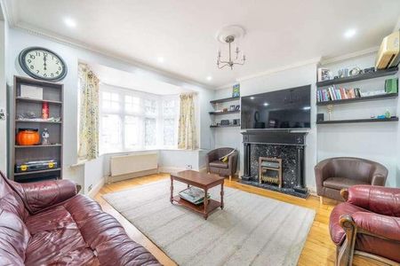 The Crossways, Wembley, HA9 - Photo 2