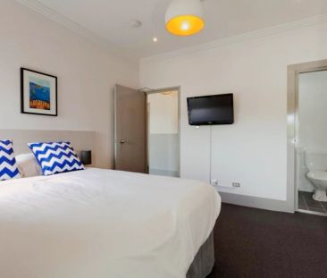 Inviting residence close to Moore Park, Sydney - Photo 2