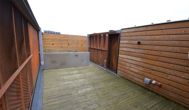 The Roof Gardens, Arundel Street, Manchester City Centre, M15 4JZ - Photo 1