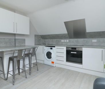 3 bedroom apartment to rent - Photo 2