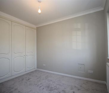 4 bedroom detached house to rent - Photo 4