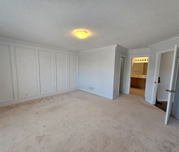 For Lease - 40 Thatcher Crescent, East Gwillimbury, Ontario - Photo 6