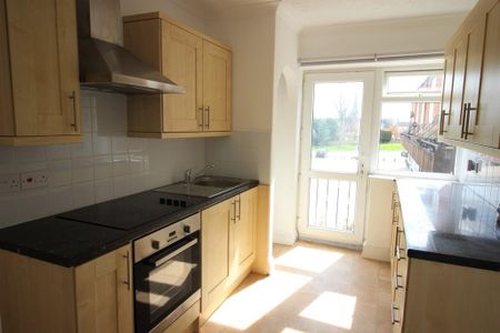 3 bedroom maisonette to rent - Photo 5