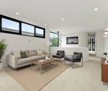 Contemporary Family Luxury in a Beautiful Leafy Setting - Photo 3