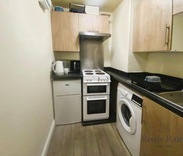 1 bedroom apartment to rent - Photo 2